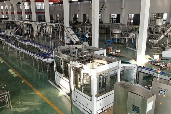 12000 Cans Per Hour Roboticized Carbonated Drink Filling Machine Bottle Filler