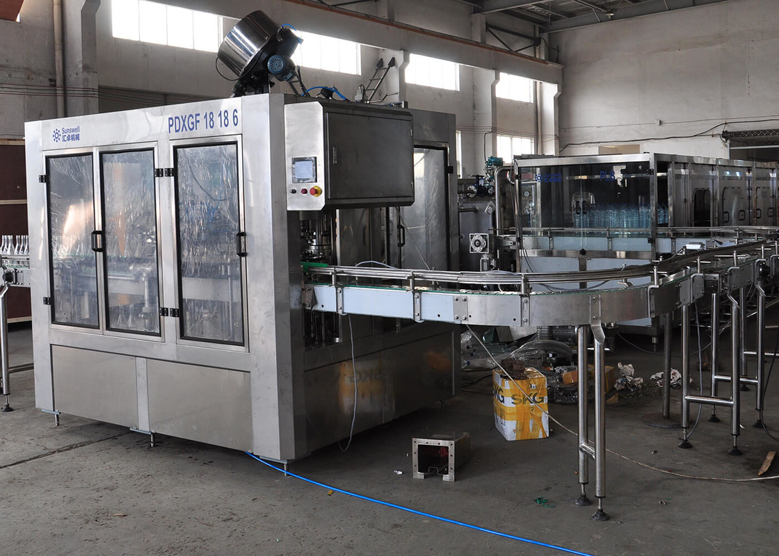 SS PET / Glass Bottle Carbonated Filling Machine , Liquid Packaging Equipment