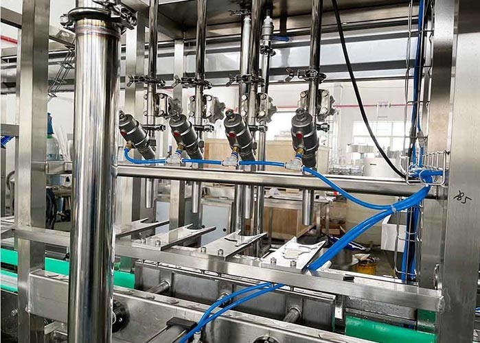 4L Industrial Liquid Filler Rinsing Filling Capping Machine PLC Control