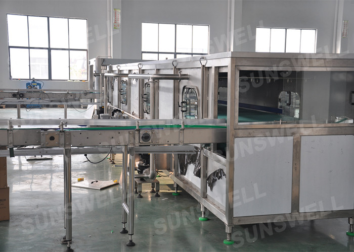 CE / ISO9001 High Speed Hot Filling Machine PET Bottles Fruit Juice Producing Line