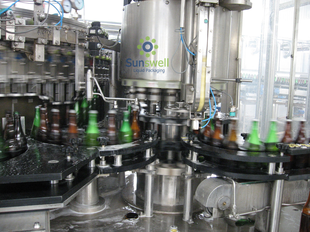 Multi-Head Volumetric Beer Bottling Machine Glass Bottle With Programmable Controller