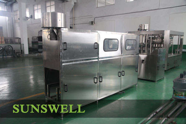 Stainless Steel 5 Gallon Water Filling Machine , Automatic 2400BPH Capping Monobloc Machine